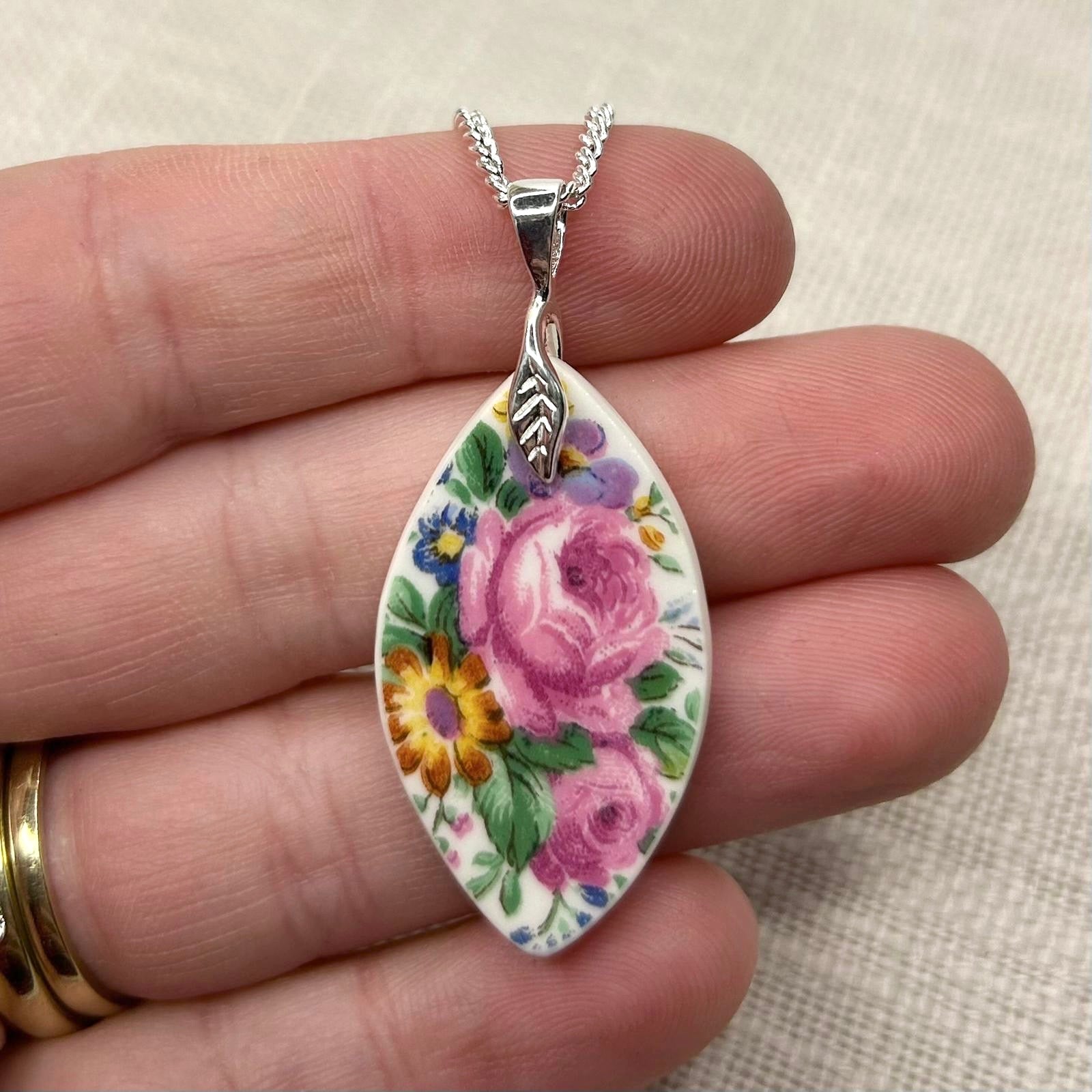 1950’s Queen Anne Pendant Necklace Sterling Silver