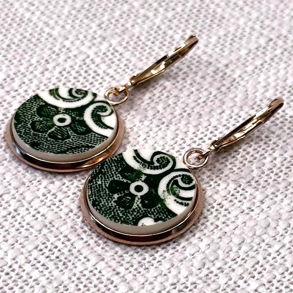 1960’s English Ironstone Huggies Dangly Earrings RM