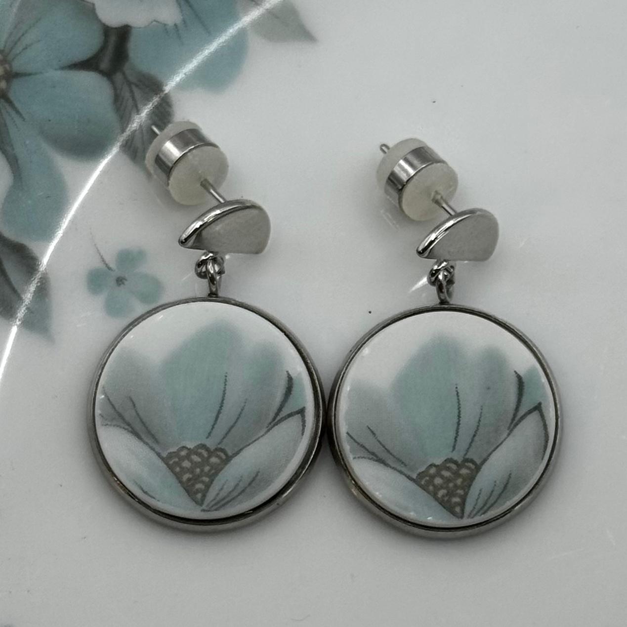 Noritake Alouette 1967-79 Broken Plate Stud Earrings
