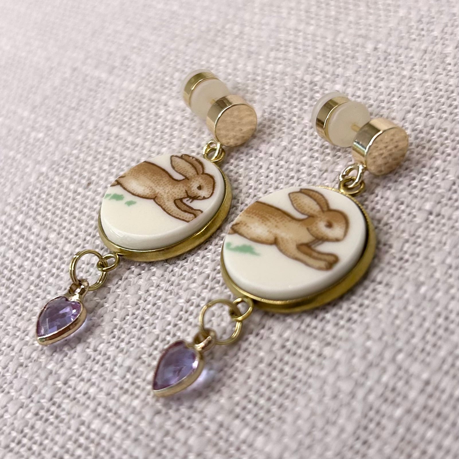 1970’s Royal Doulton ‘Bunnykins’ Stud Dangly Earrings YG Purple M
