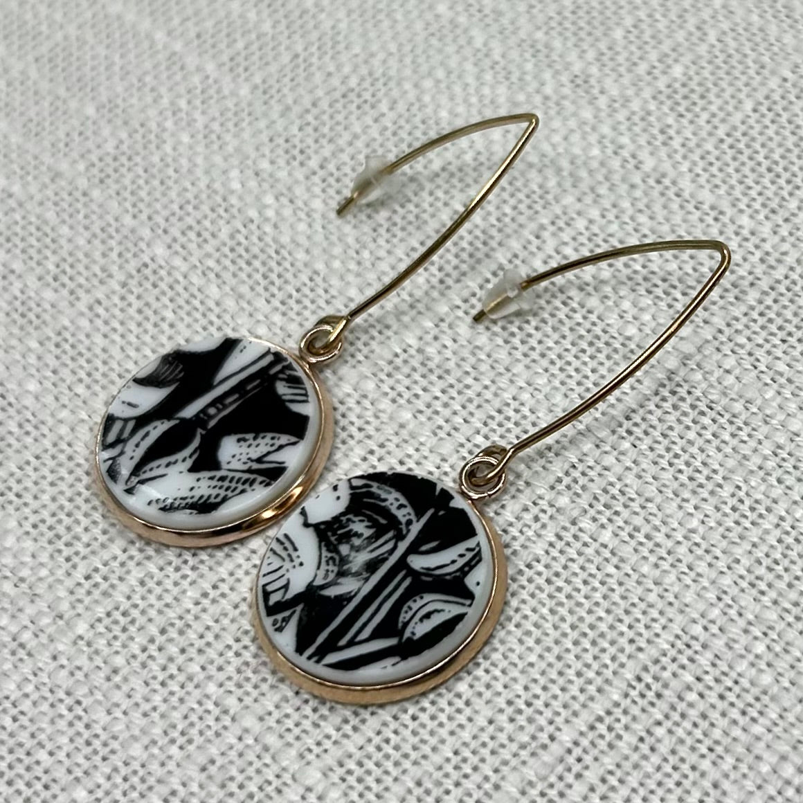 1960’s Westminster China Hooks Danlgy Earrings R