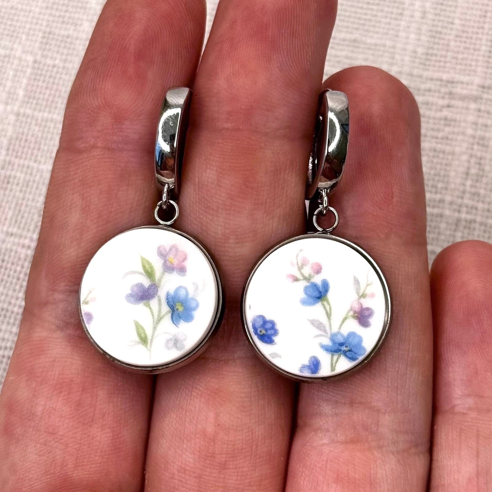 1965 Royal Albert ‘Memory Lane’ Huggies Dangly Earrings SM