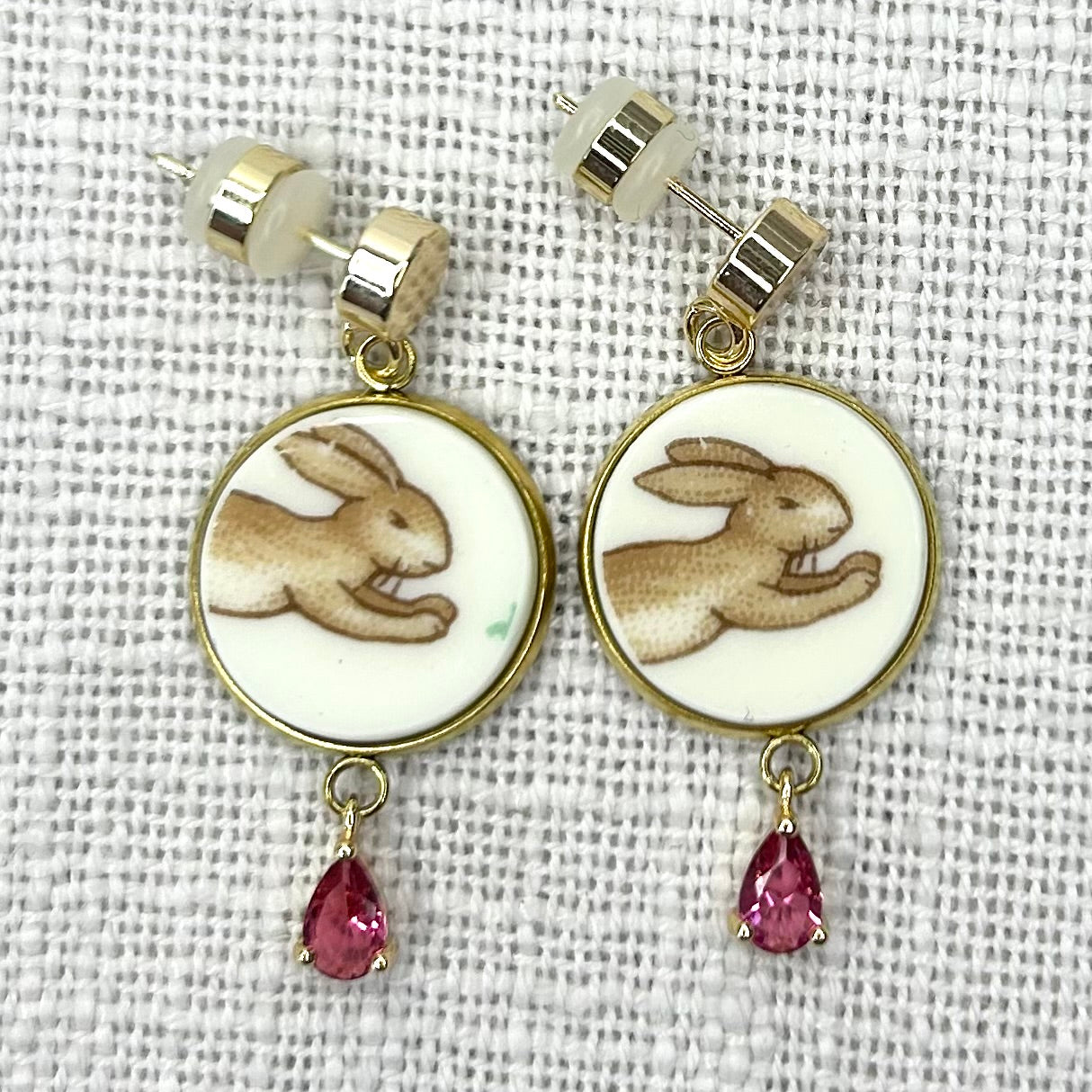 1970’s Royal Doulton ‘Bunnykins’ Stud Dangly Earrings YG Dark Pink M