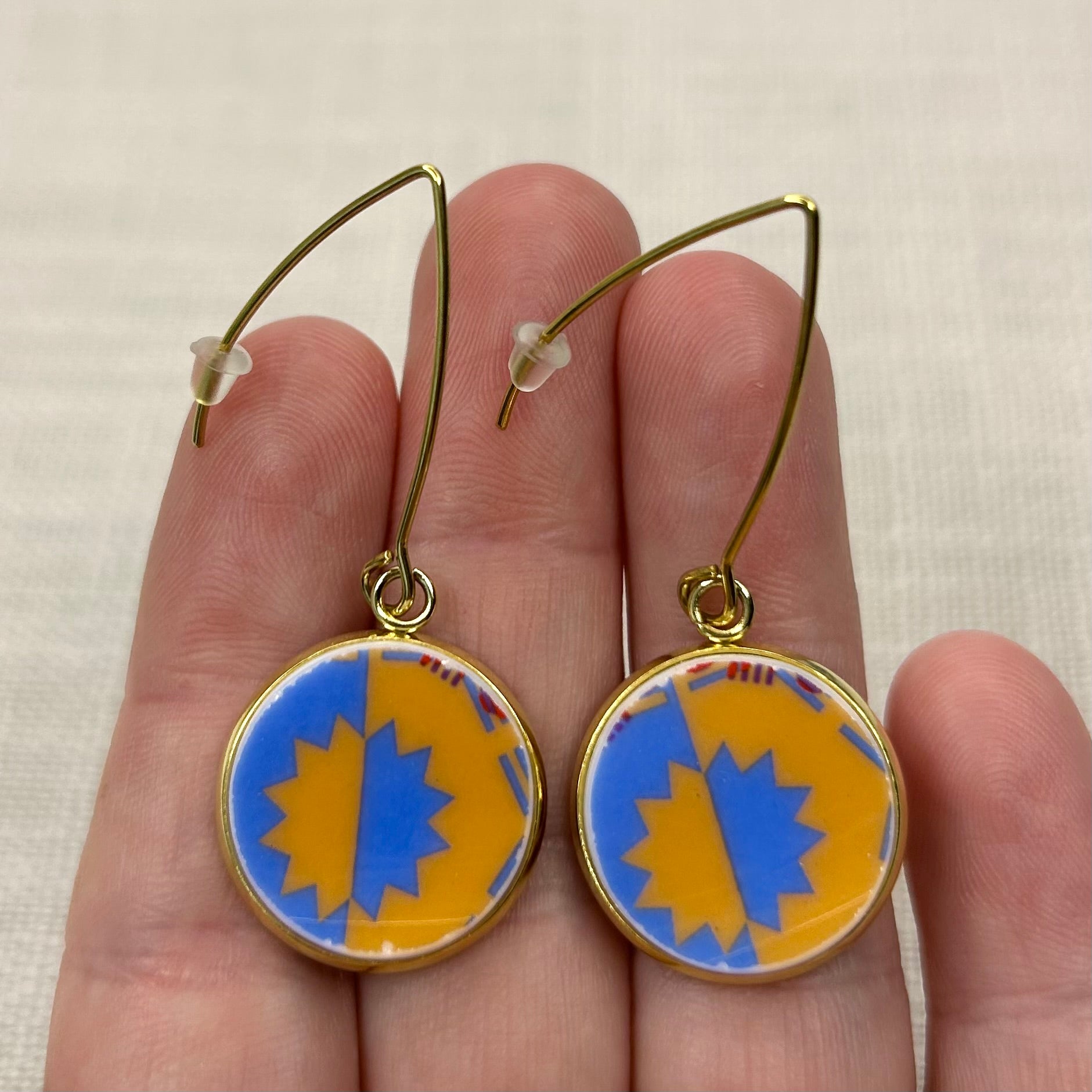 2000’s T2 Hooks Dangly Earrings Y