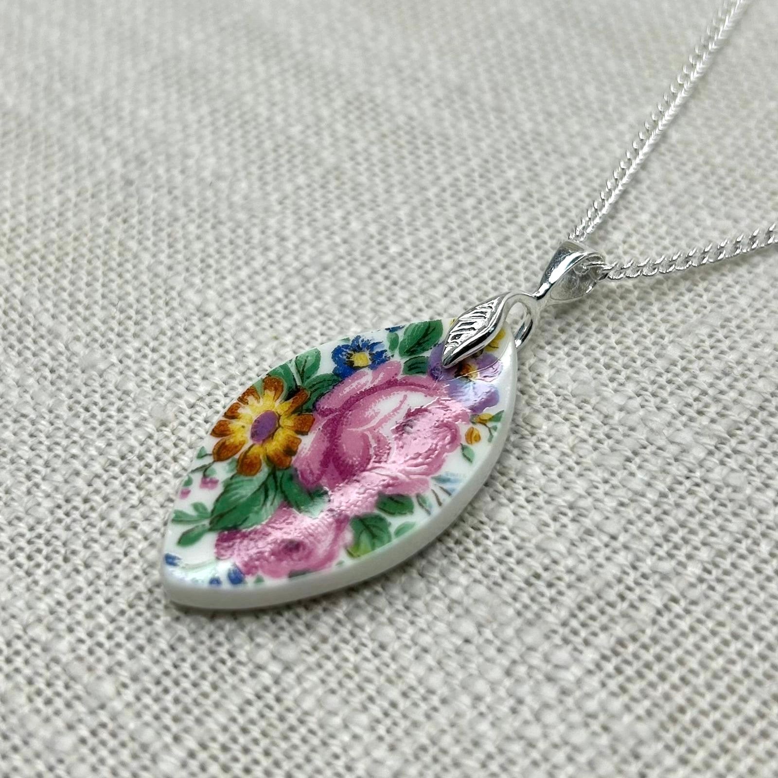 1950’s Queen Anne Pendant Necklace Sterling Silver