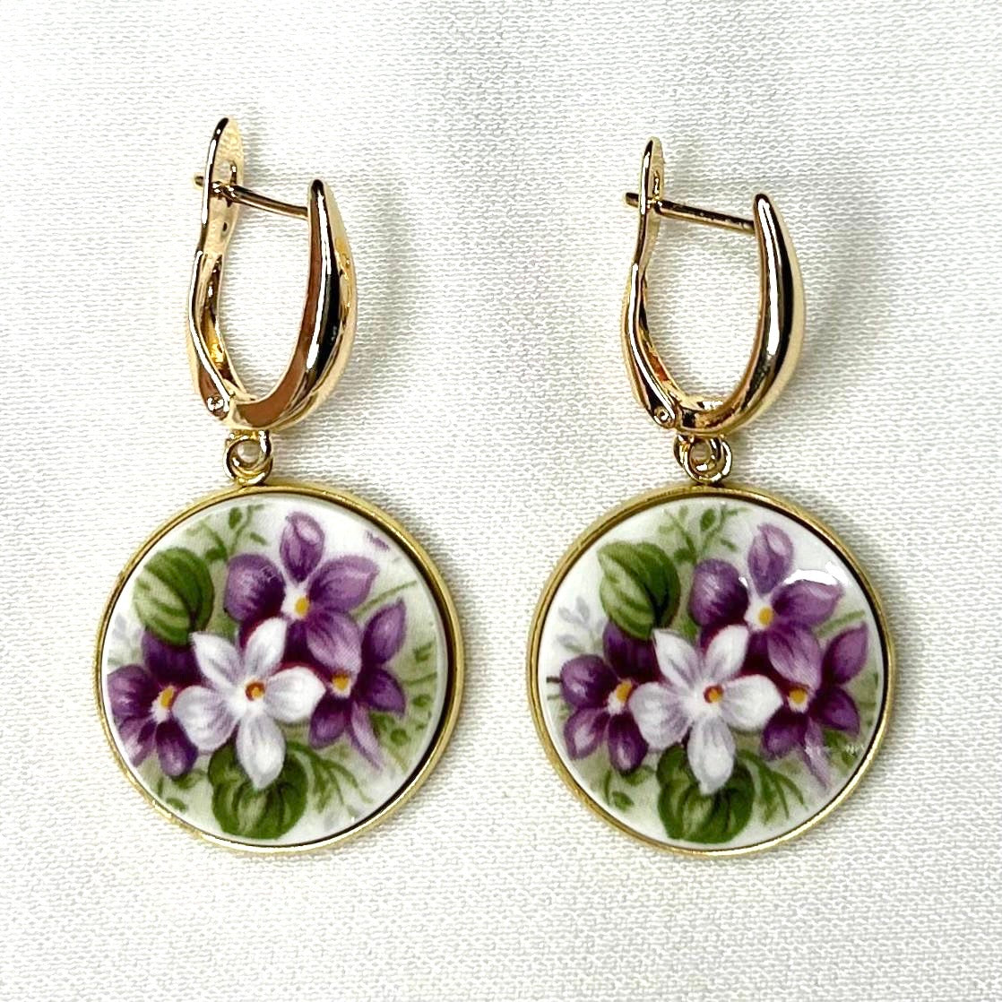 1966 Royal Albert ‘Sweet Violets’ Leverback Dangly Earrings Y