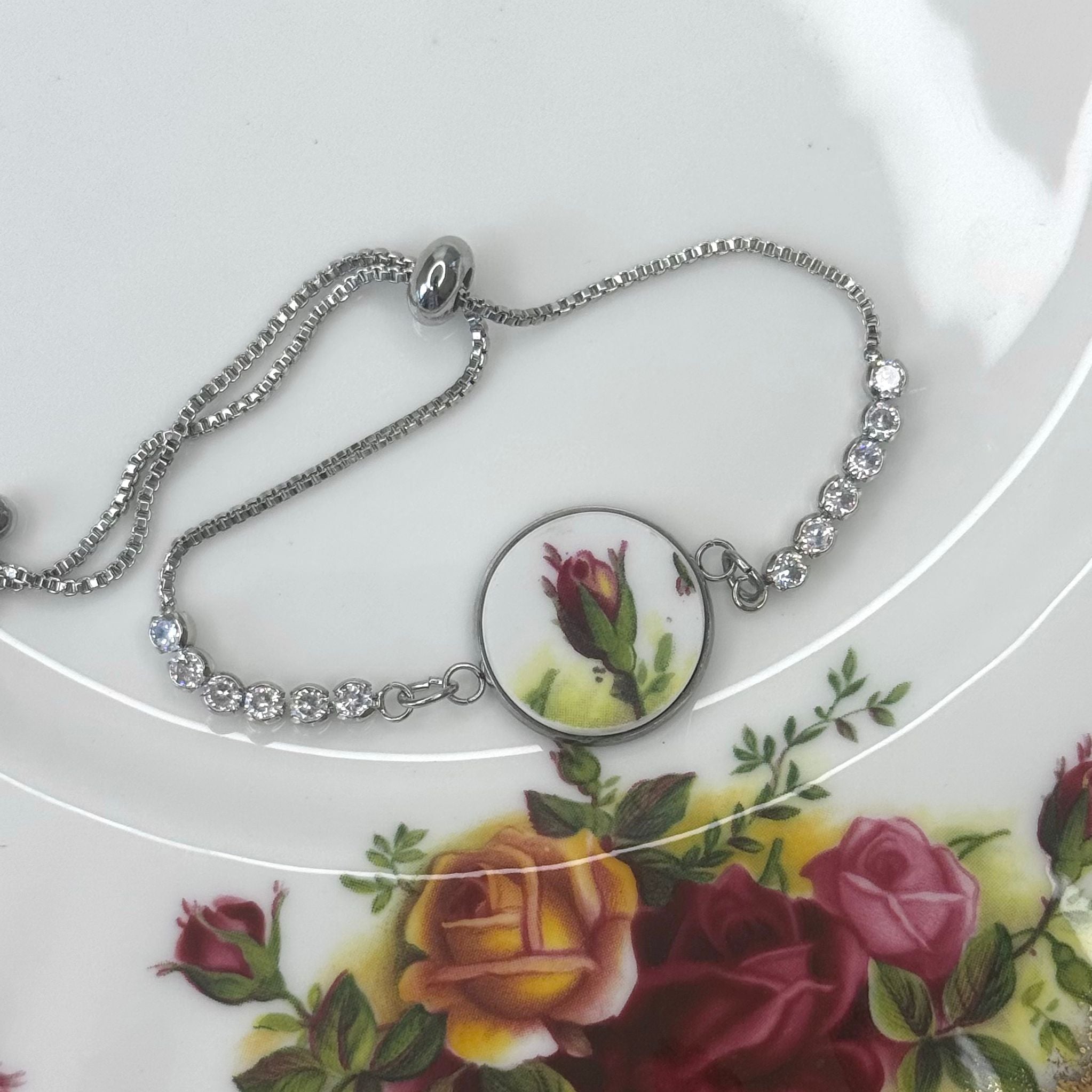 1962 Royal Albert ‘Old Country Roses’ Adjustable Bracelet P