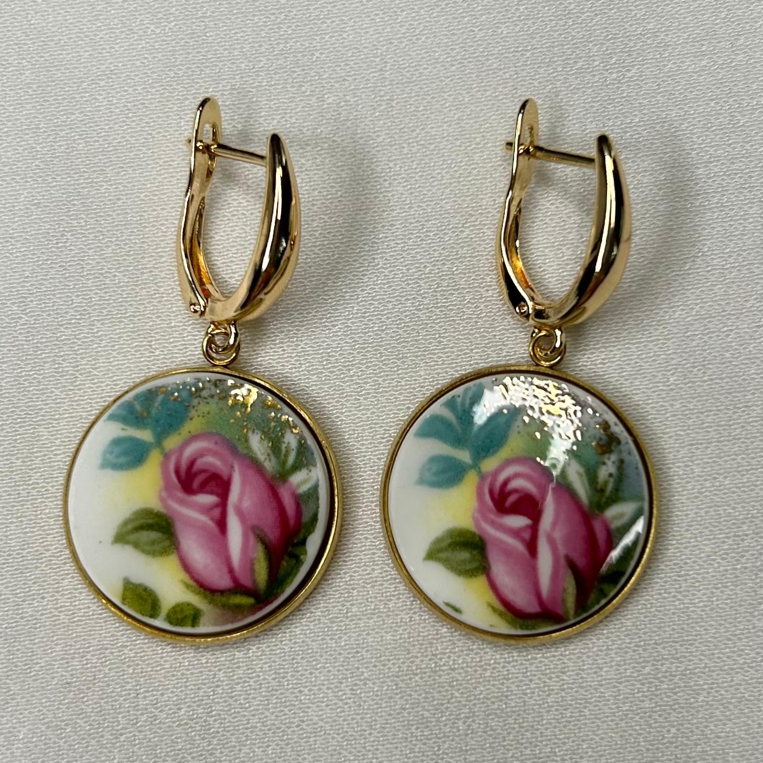 1980’s Royal Albert ‘Celebration’ Leverback Dangly Earrings Y