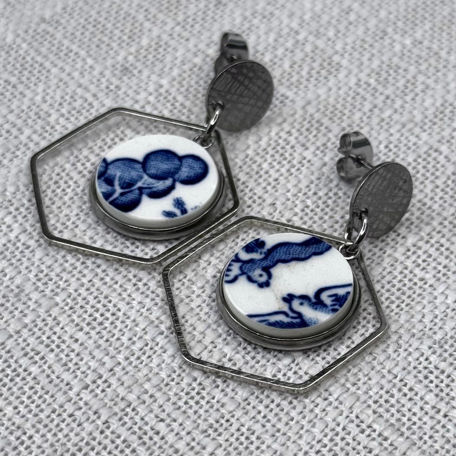 1960’s Churchill ‘Blue Willow’ Stud Dangly Earrings S