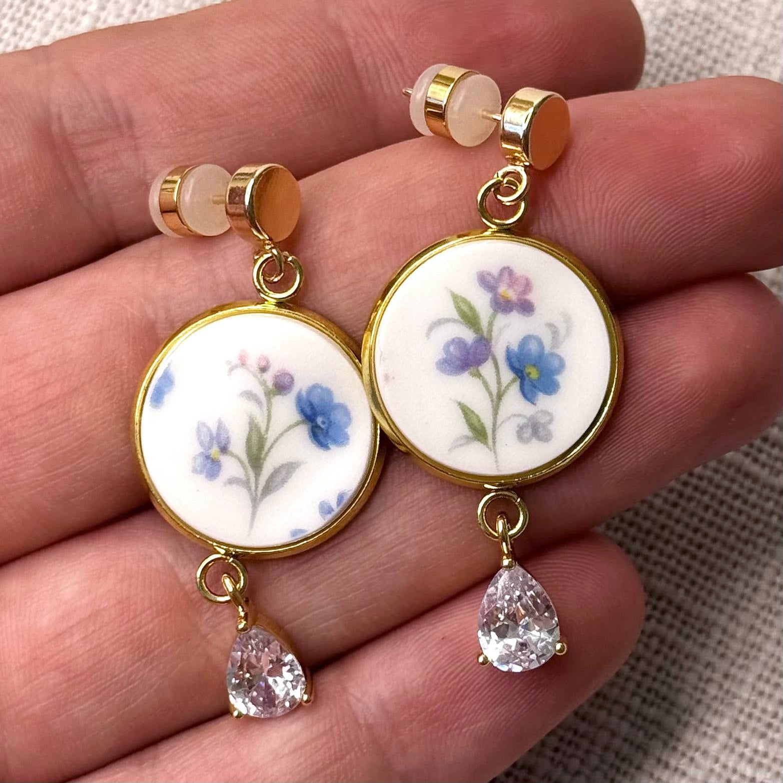 1965 Royal Albert ‘Memory Lane’ Stud Dangly Earrings Tear Drop Charm M