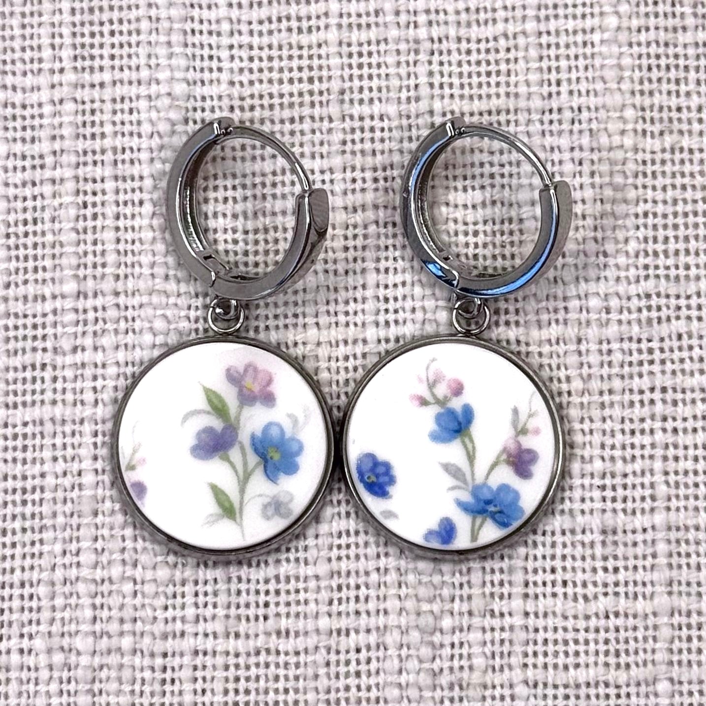 1965 Royal Albert ‘Memory Lane’ Huggies Dangly Earrings SM