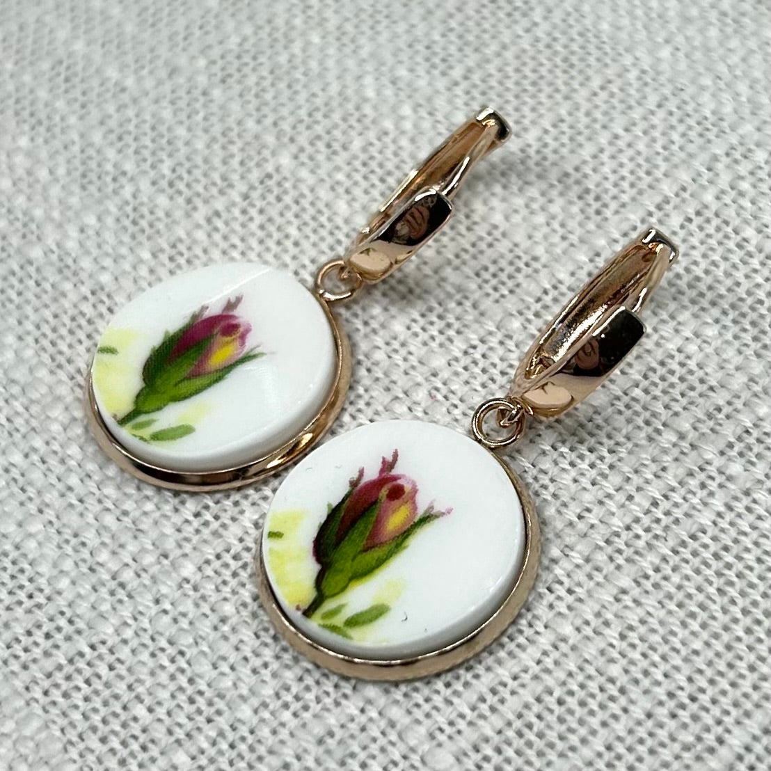 1962 Royal Albert ‘Old Country Roses’ Huggies Dangly Earrings R