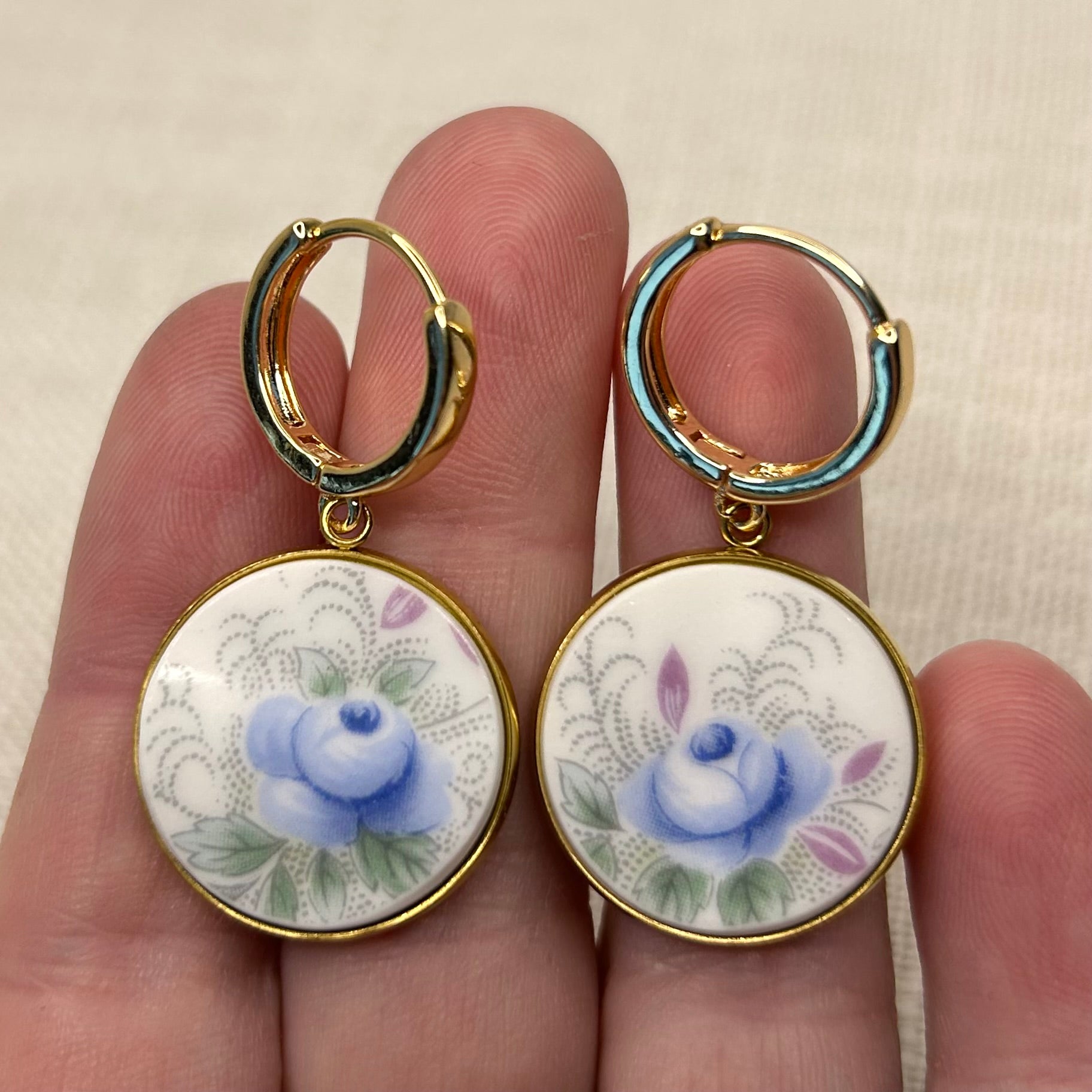 1989-98 Royal Albert ‘Blue Blossom’ Dangly Earrings YS