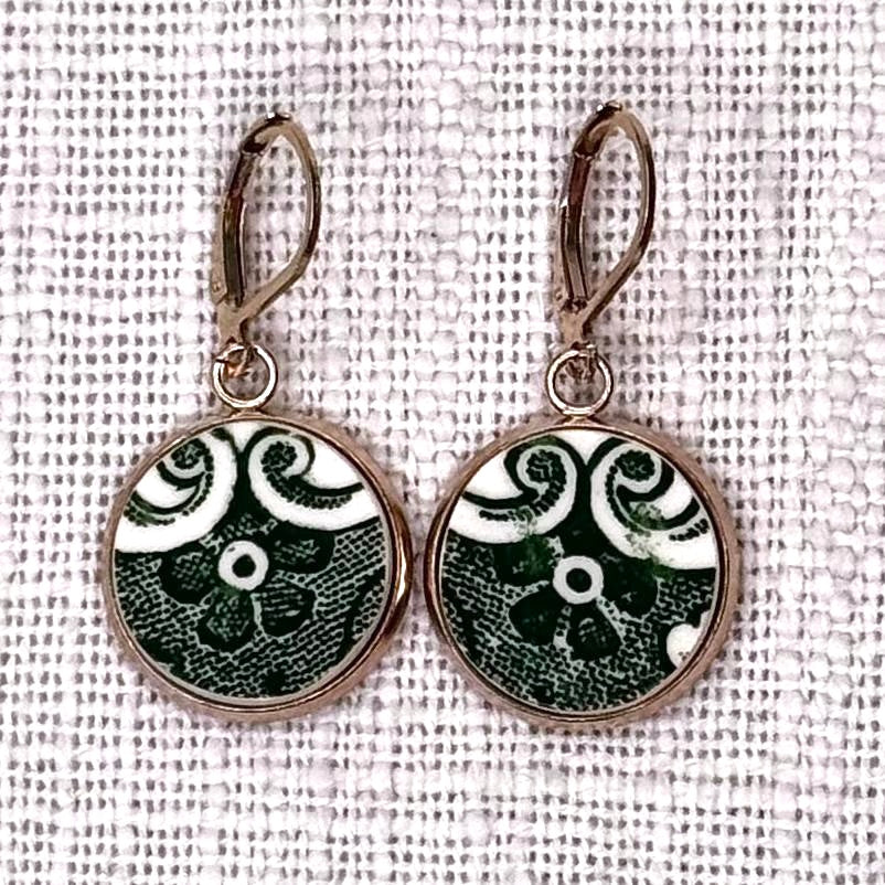 1960’s English Ironstone Huggies Dangly Earrings RM