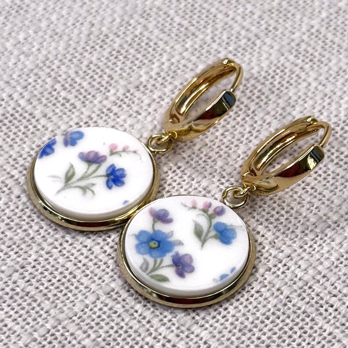 1965 Royal Albert ‘Memory Lane’ Huggies Dangly Earrings YM