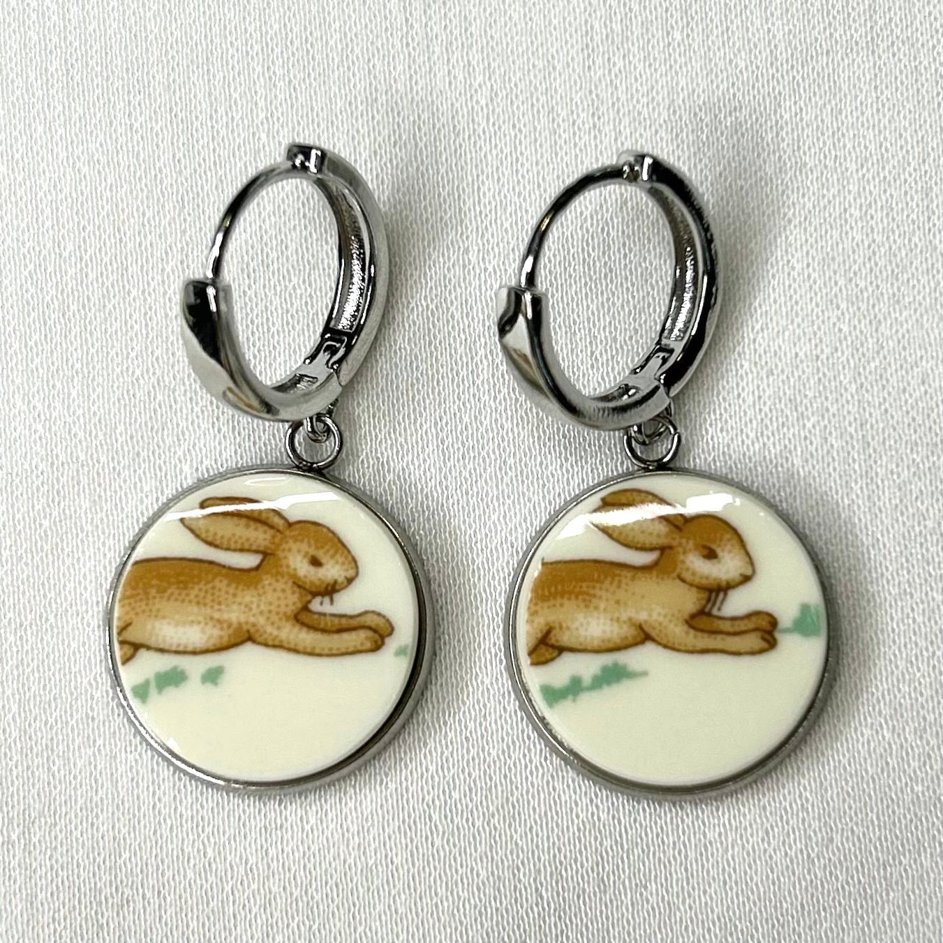 Bunnykins by Royal Doulton Huggies Dangly Earrings SM