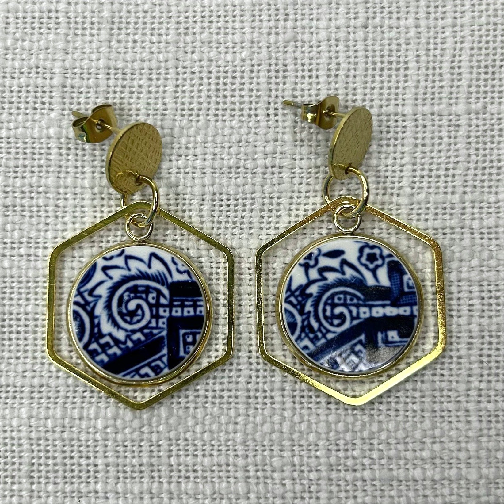 1960/70’s Churchill ‘Blue Willow’ Stud Dangly Earrings Y