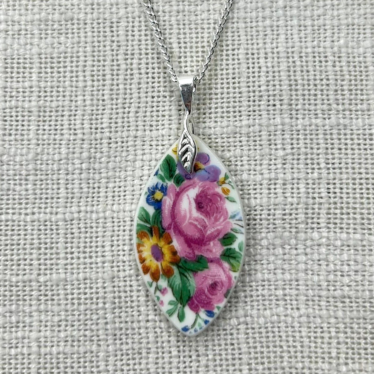 1950’s Queen Anne Pendant Necklace Sterling Silver