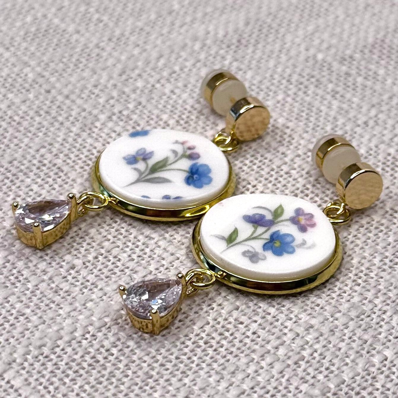 1965 Royal Albert ‘Memory Lane’ Stud Dangly Earrings Tear Drop Charm M
