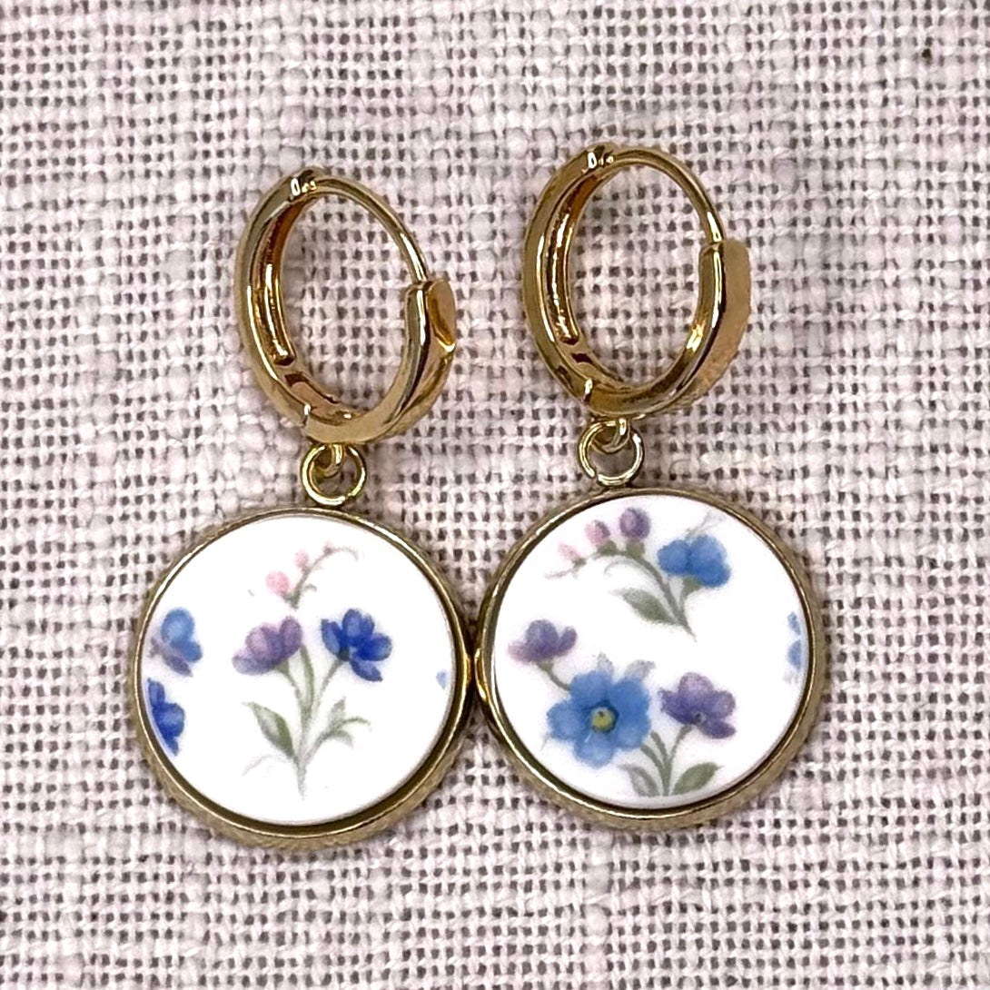 1965 Royal Albert ‘Memory Lane’ Huggies Dangly Earrings YM