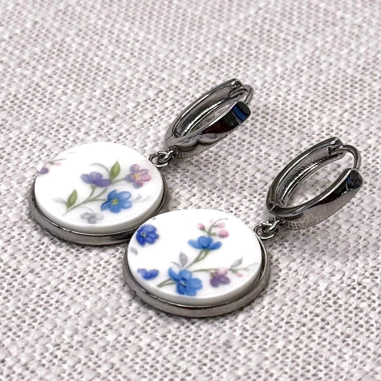 1965 Royal Albert ‘Memory Lane’ Huggies Dangly Earrings SM