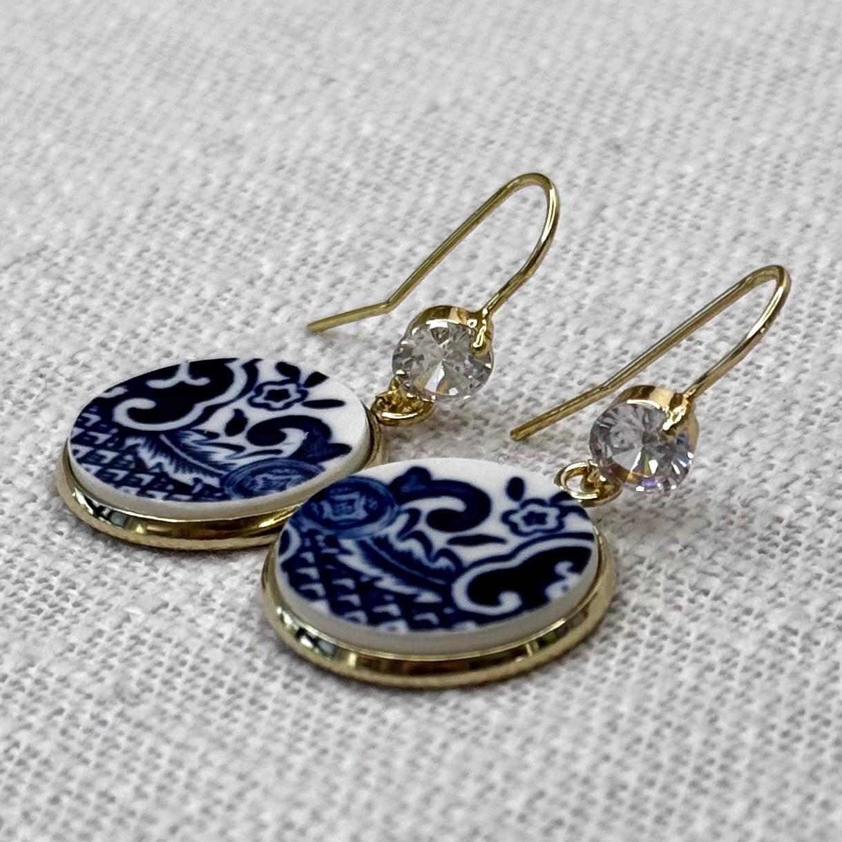 1960’s Churchill ‘Blue Willow’ Hooks Dangly Earrings CZ Y