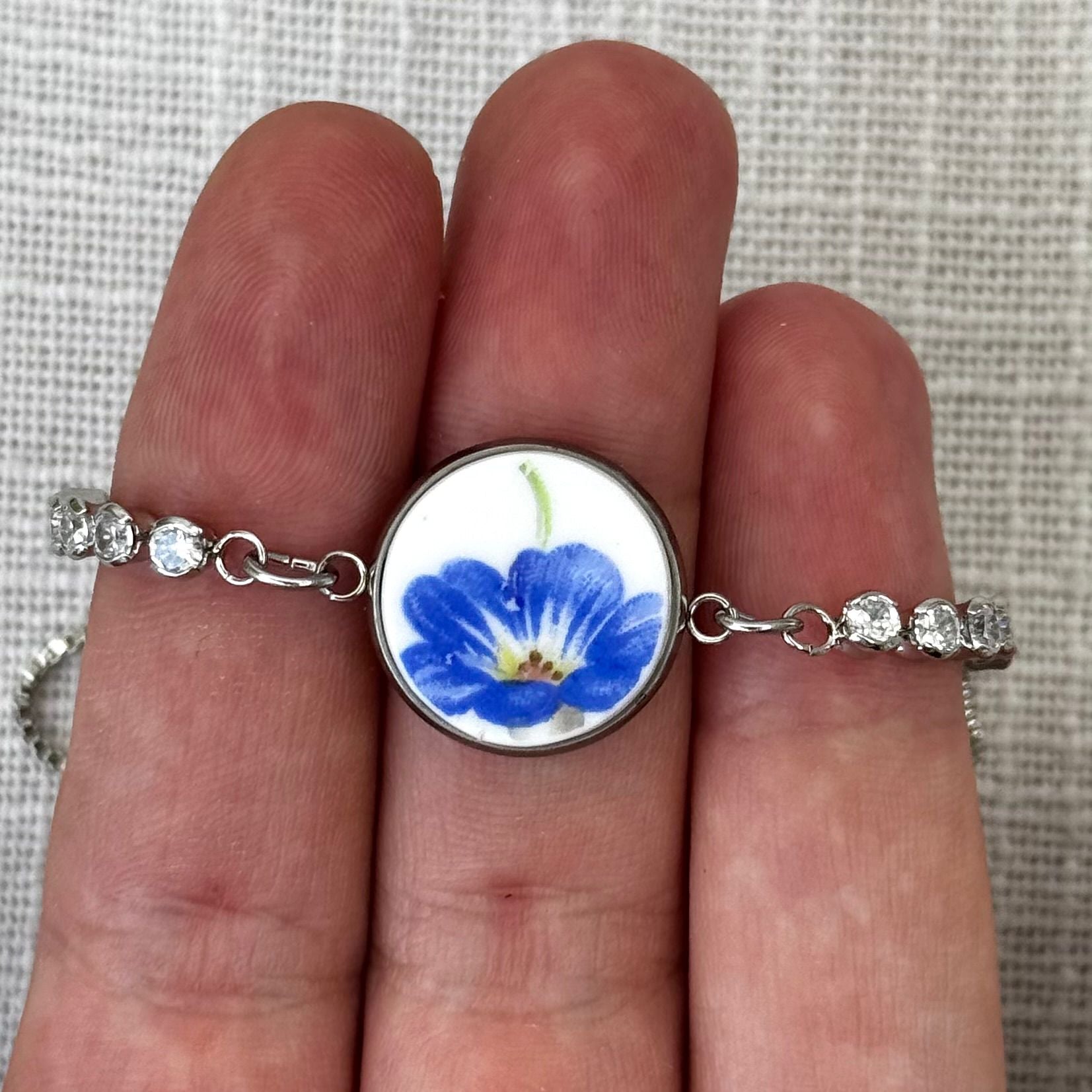 1950’s Queen Anne Adjustable Bracelet P