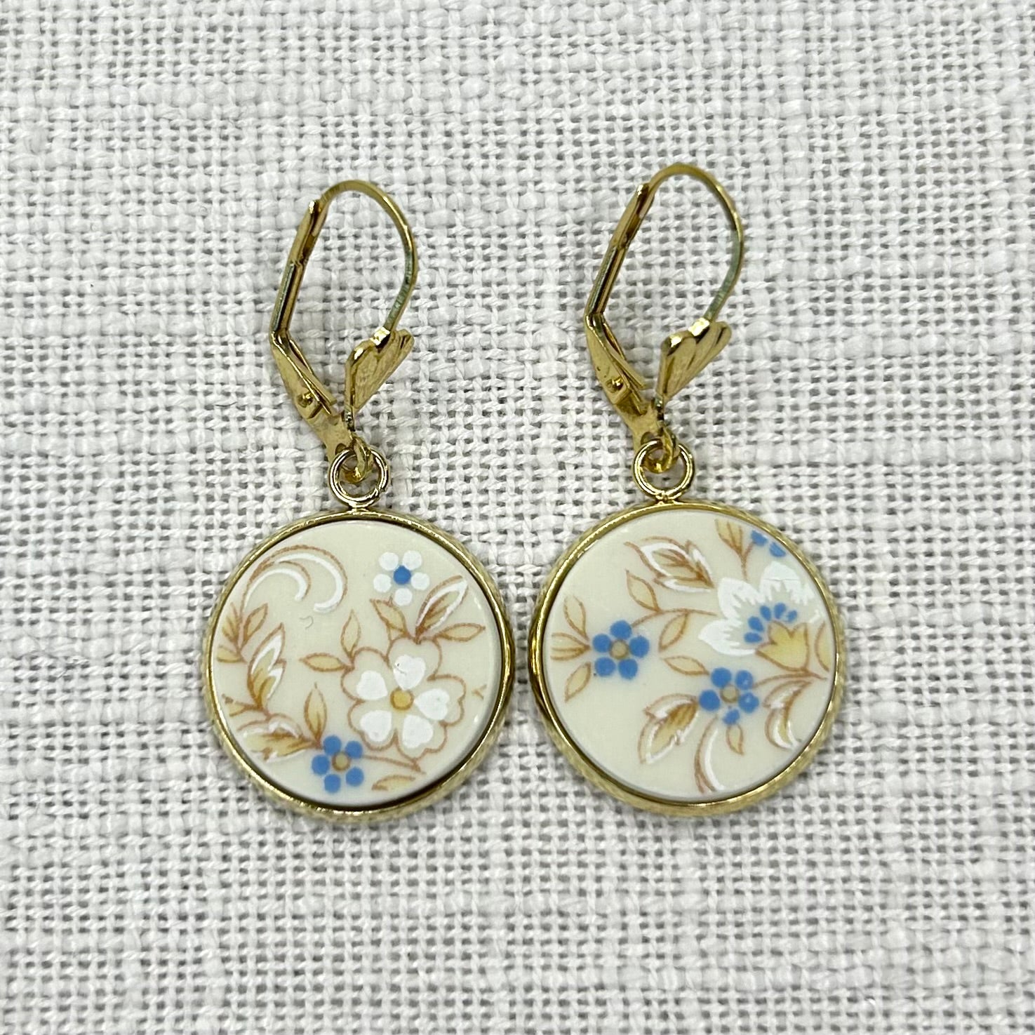 1990’s Japanese Leverback Dangly Earrings Y