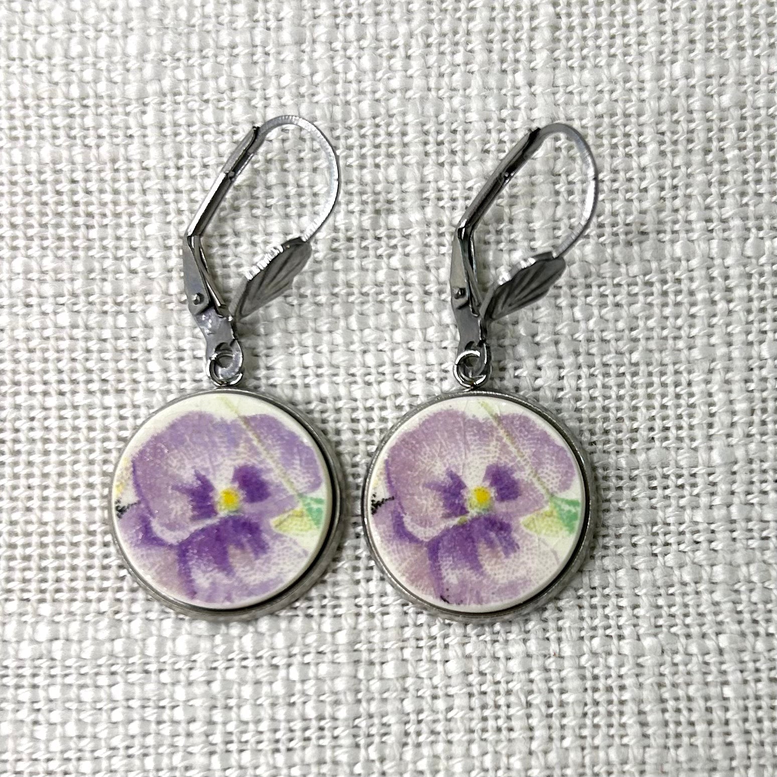 1930’s Royal Doulton ‘Wild Pansy’ Leverback Dangly Earrings S