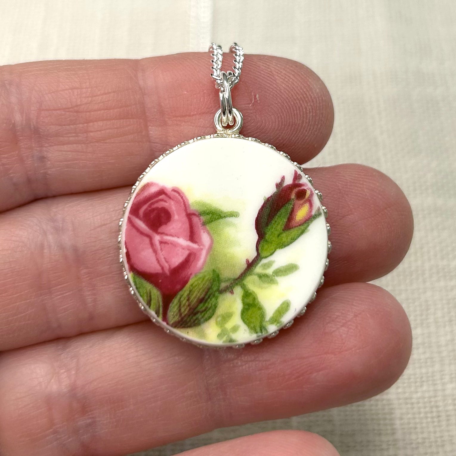 1962 Royal Albert ‘Old Country Roses’ Sterling Silver Pendant Necklace