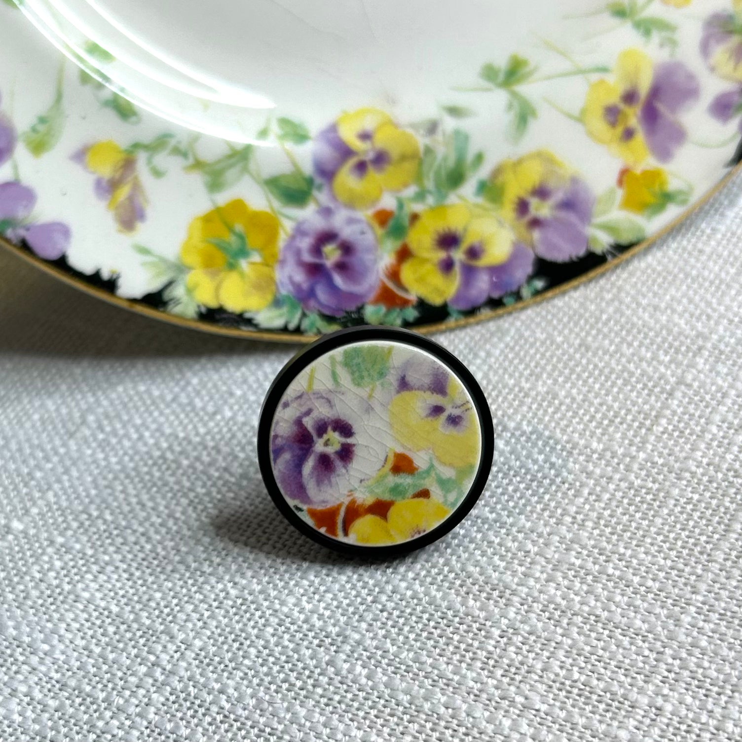 1937 Royal Doulton ‘Wild Pansy’ Door Knob B