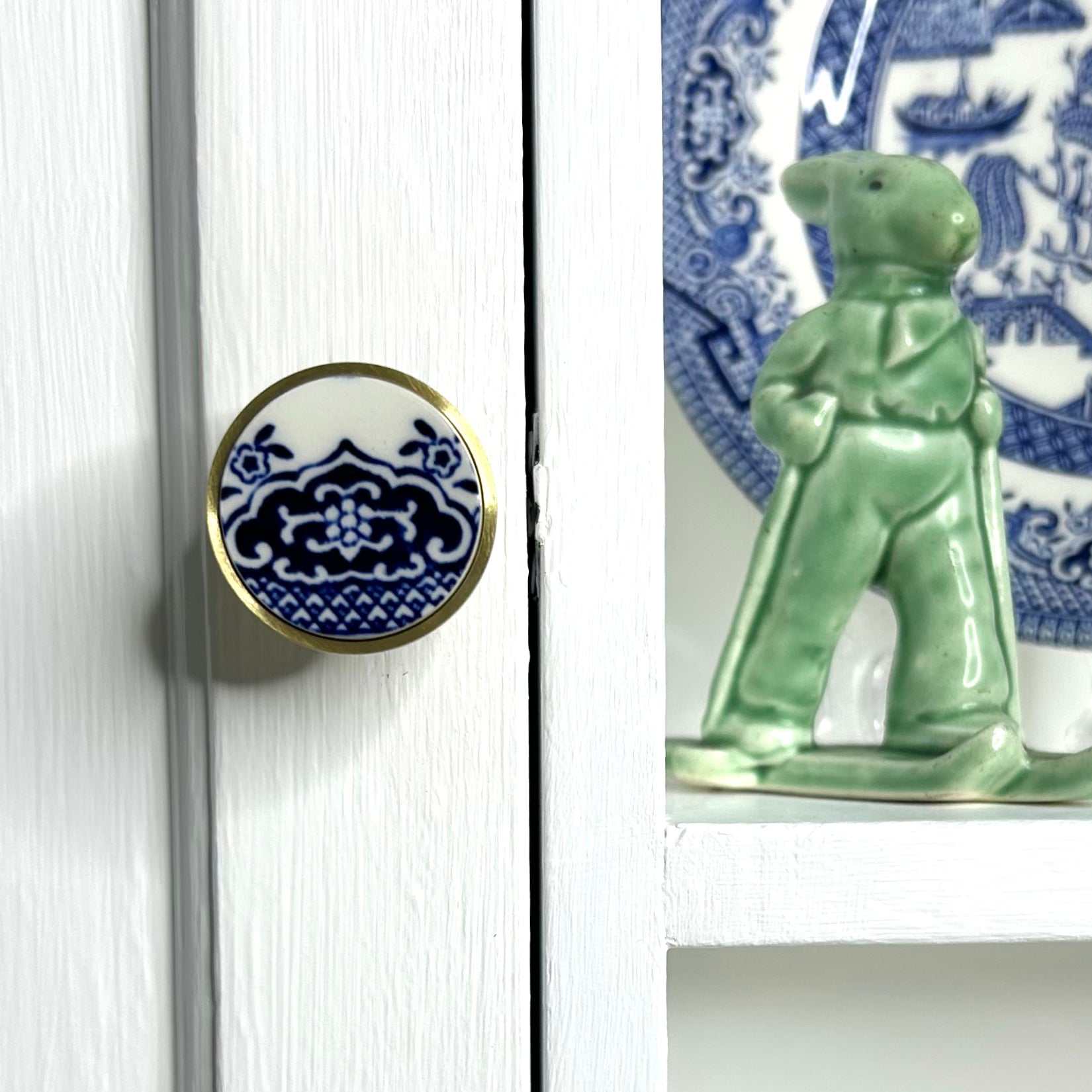 1970’s Churchill ‘Blue Willow’ Door Knob