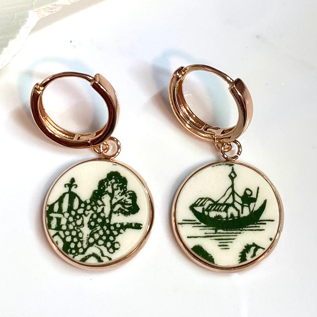 Green Willow Ware by Royal China Huggies Leverback Dangly Earrings RG