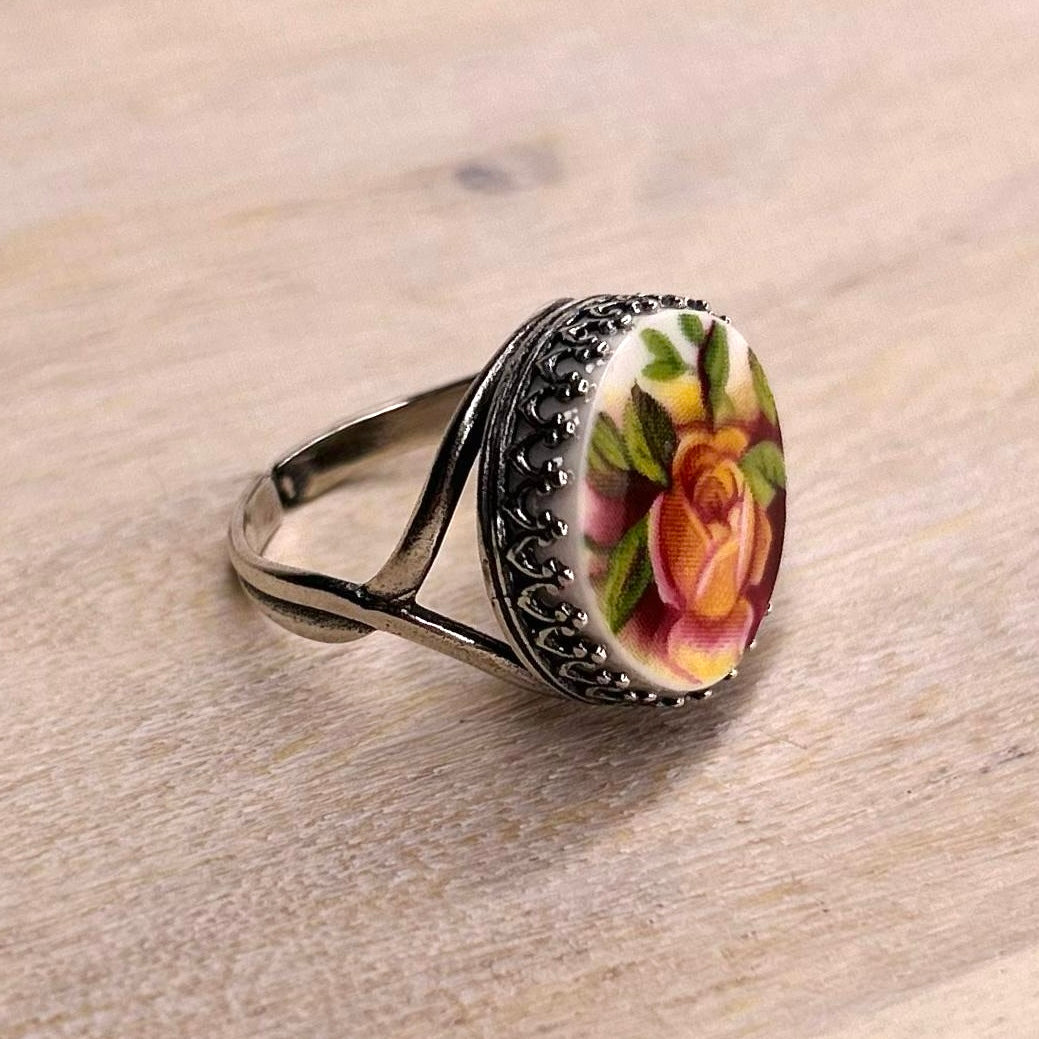 1962 Sterling Silver Royal Albert ‘Old Country Roses’ Ring