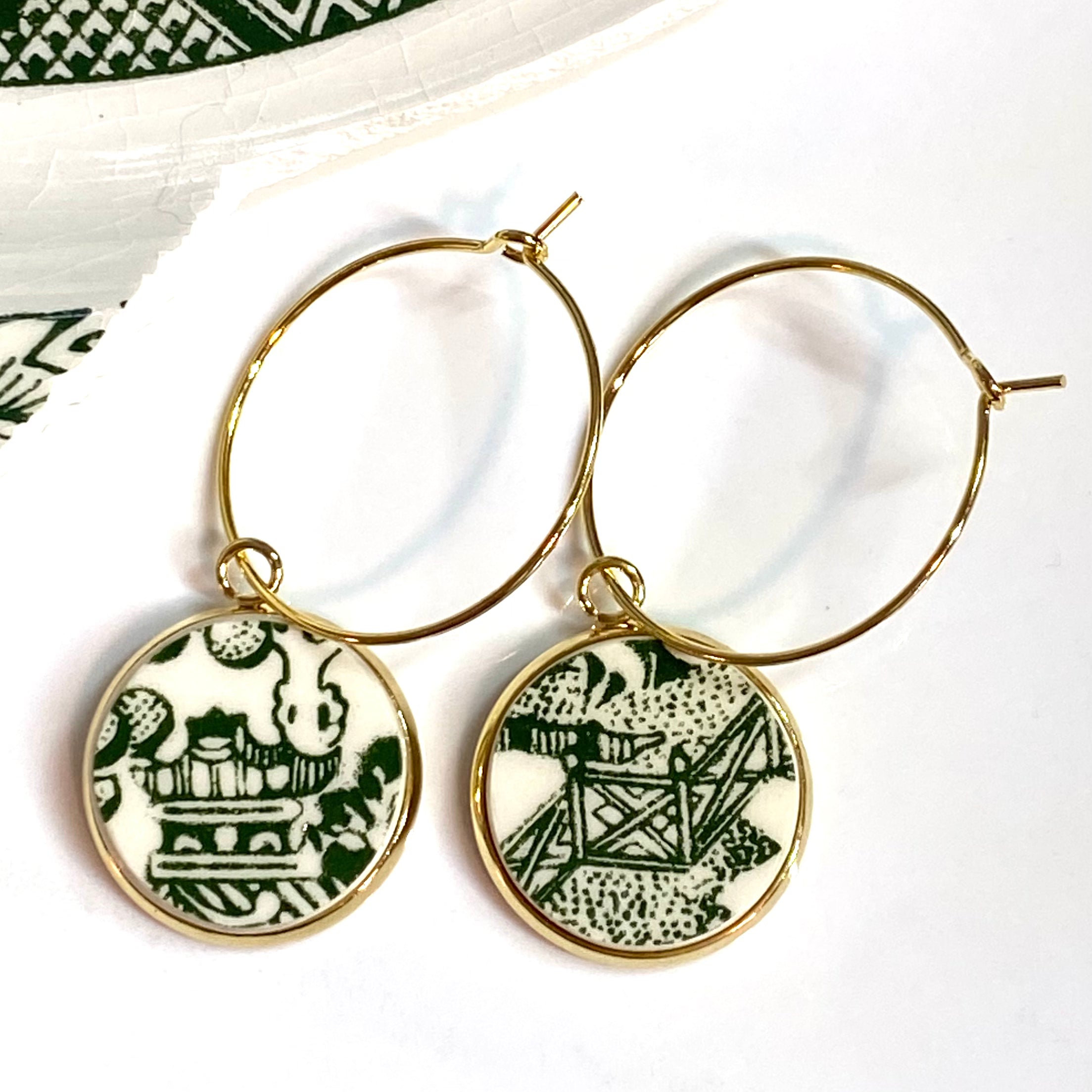 Green Willow Ware by Royal China Dangly Earrings Hoops Y