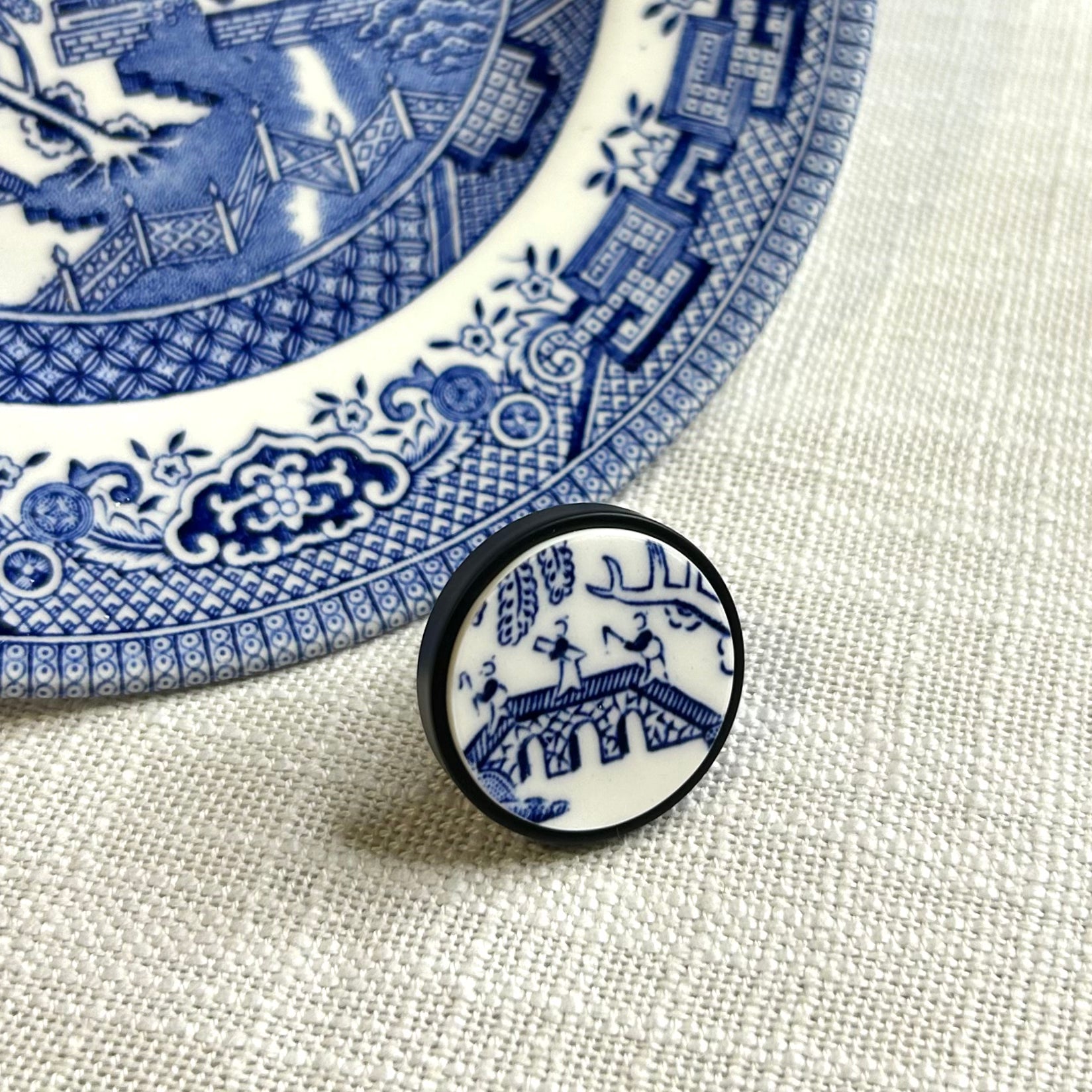 1970’s Churchill ‘Blue Willow’ Door Knob B