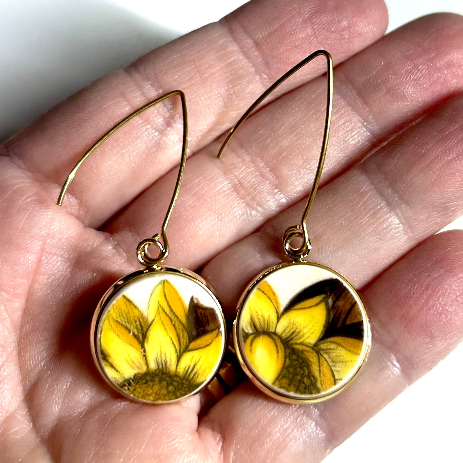 1960-70’s Sunflower Dangly Earrings YG