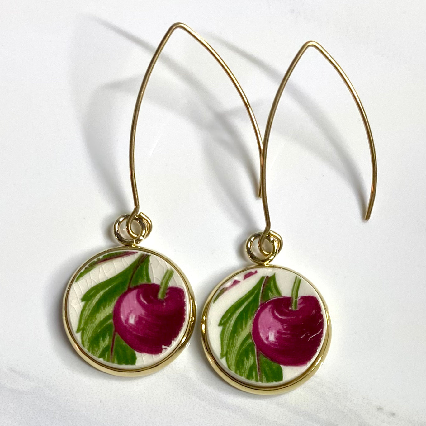 1940’s Alfred Meakin ‘Cherry Ripe’ Dangly Earrings Hooks YG