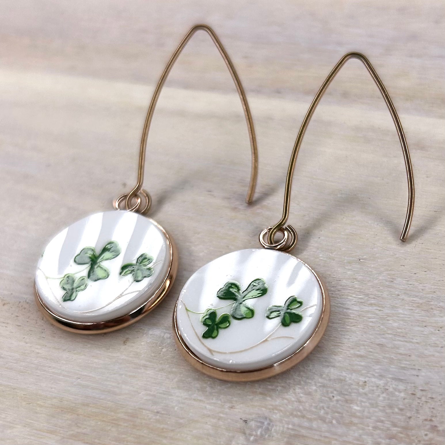 1980’s Elizabethan China Dangly Earrings Clover Shamrock RG