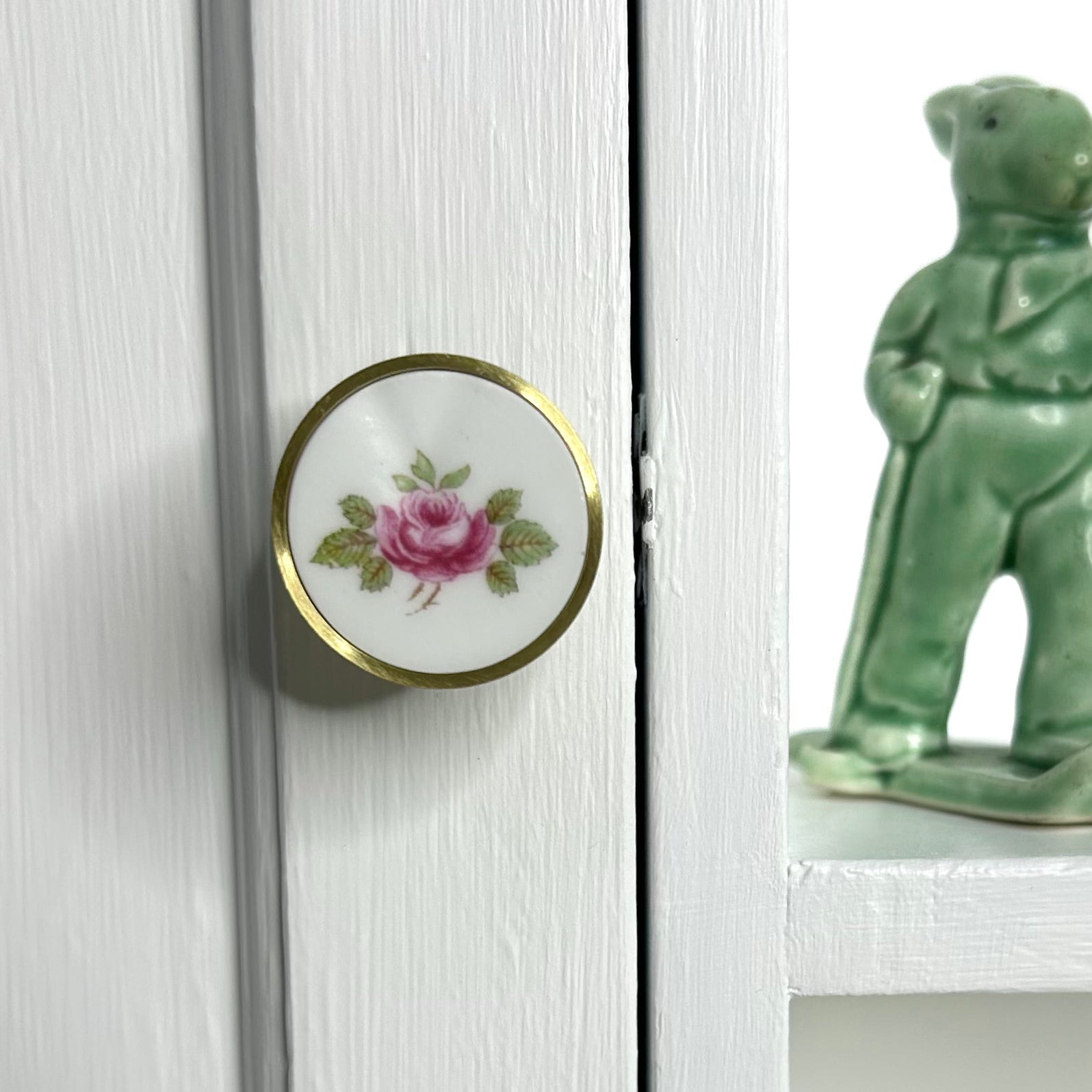 1950’s Shelley ‘Rosebud’ Door Knob