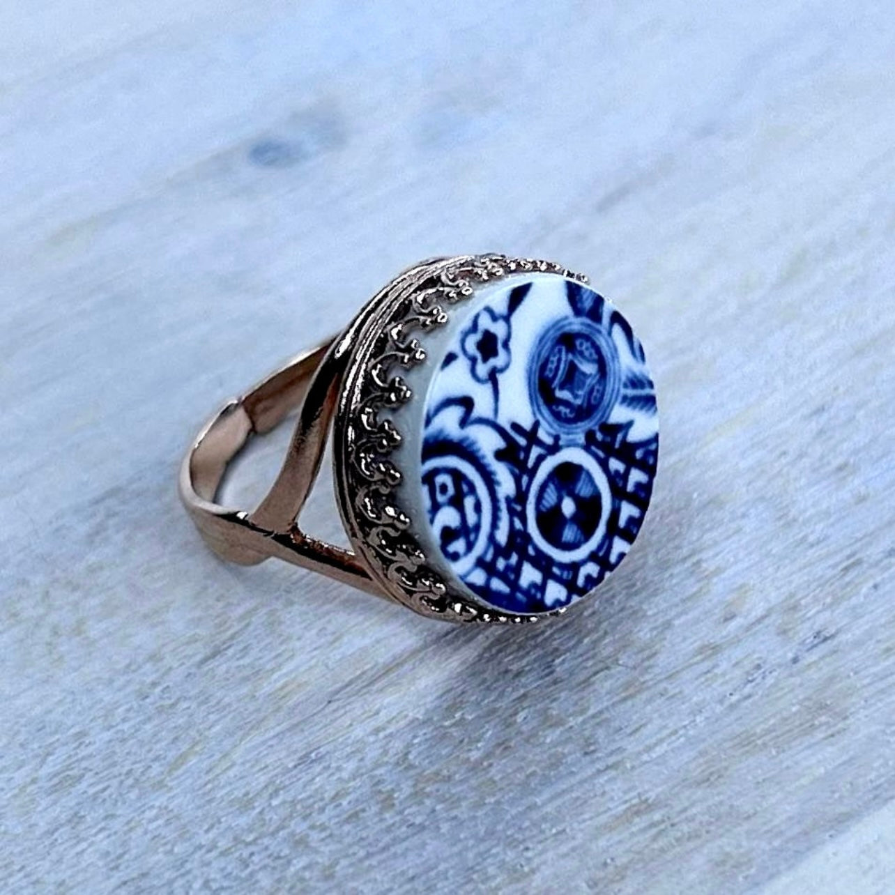 1960/70’s Rose Gold over Sterling Silver Churchill ‘Blue Willow’ Ring