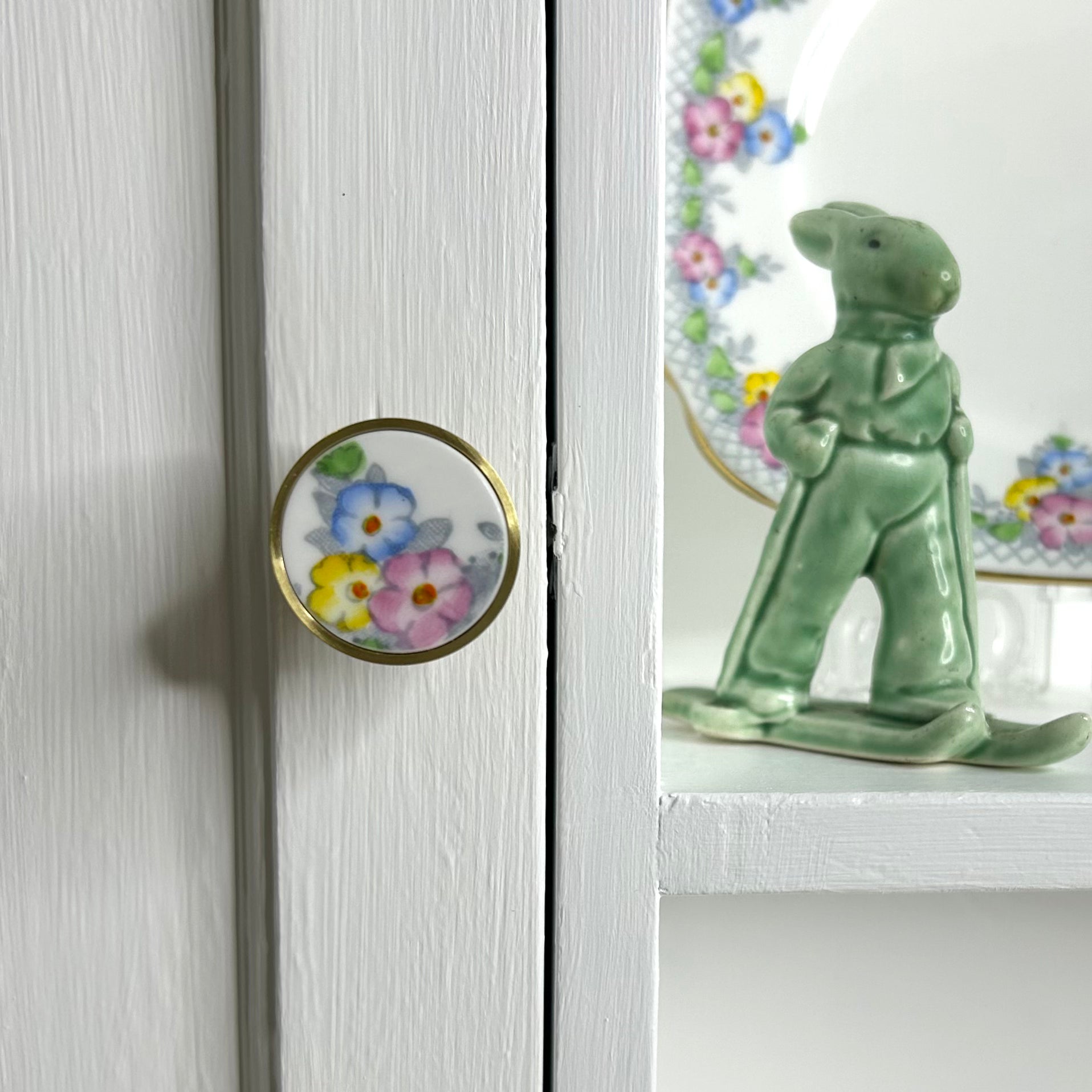 1920’s Royal Albert ‘Trellis’ Door Knob