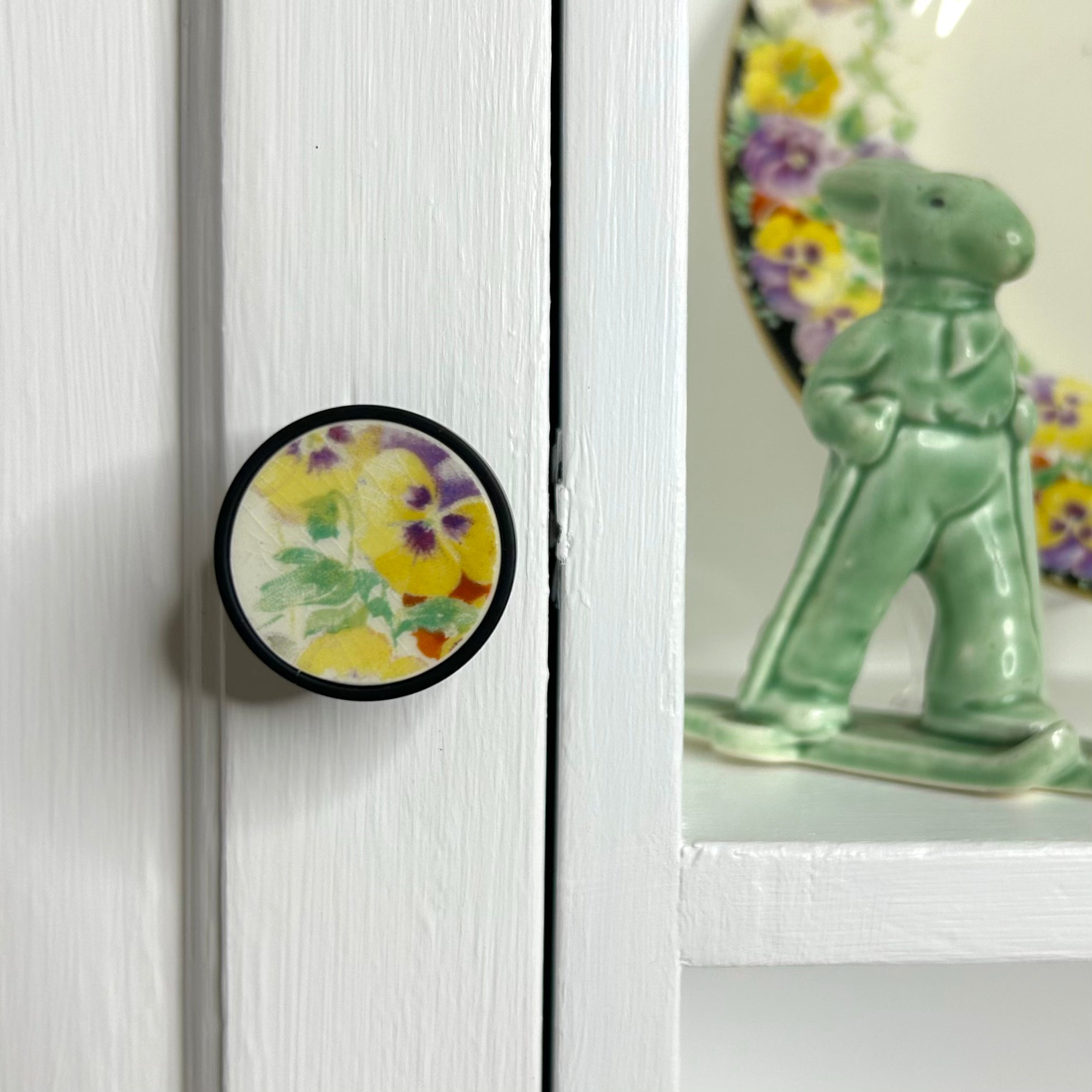 1937 Royal Doulton ‘Wild Pansy’ Door Knob B