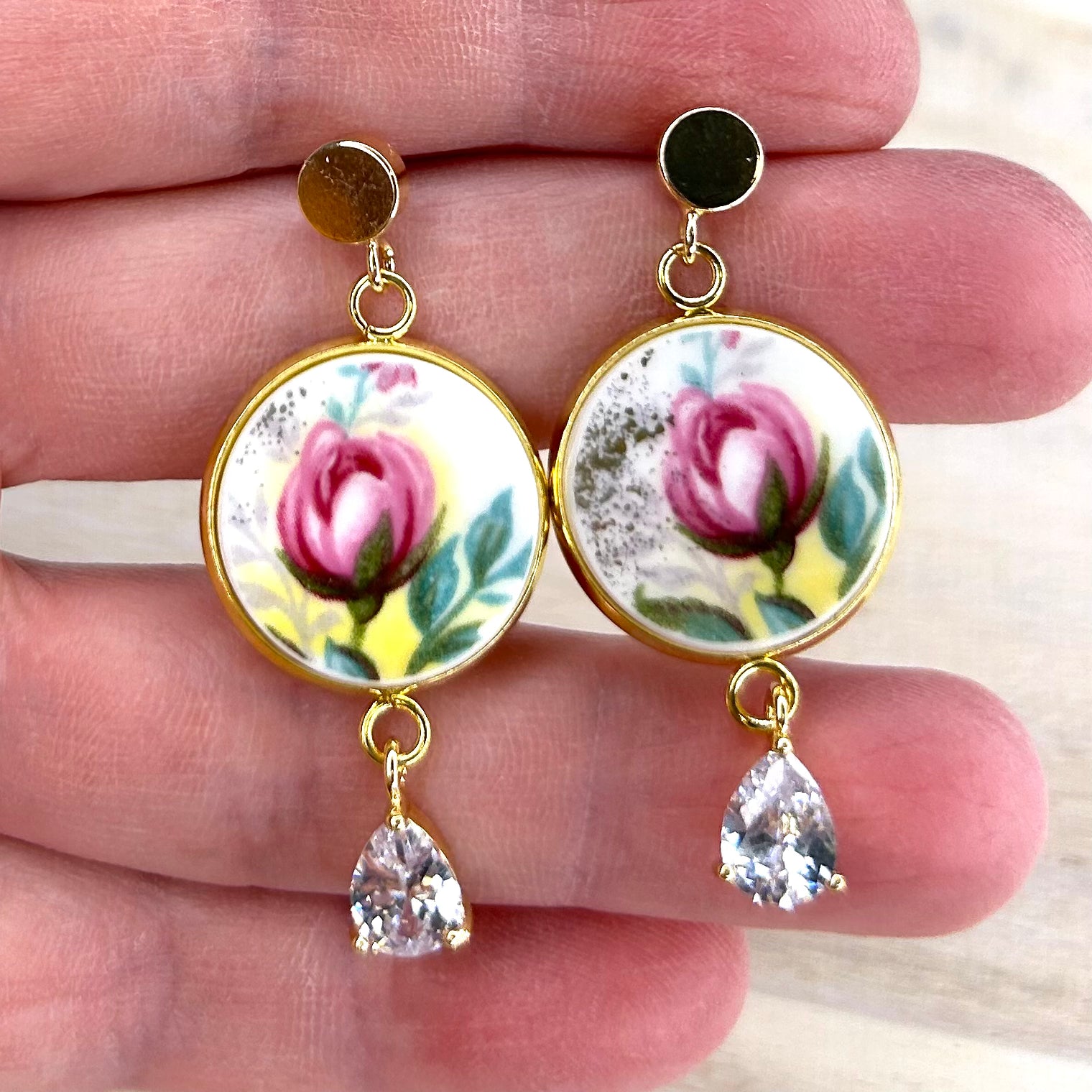 1980’s Royal Albert ‘Celebration’ Stud Dangly Earrings YG