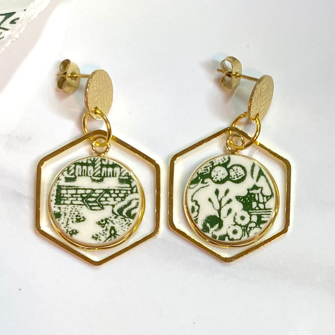 Green Willow Ware by Royal China Stud Dangly Earrings Y