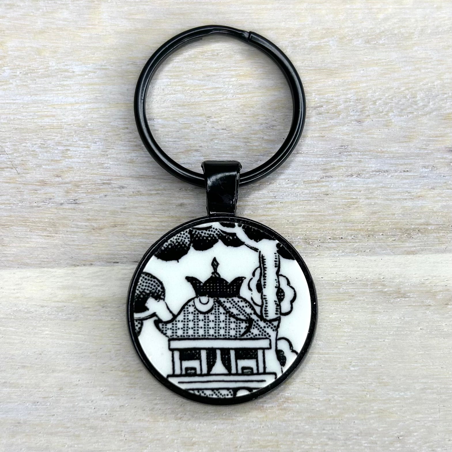 1980’s Churchill Midnight Willow Keyring Keychain