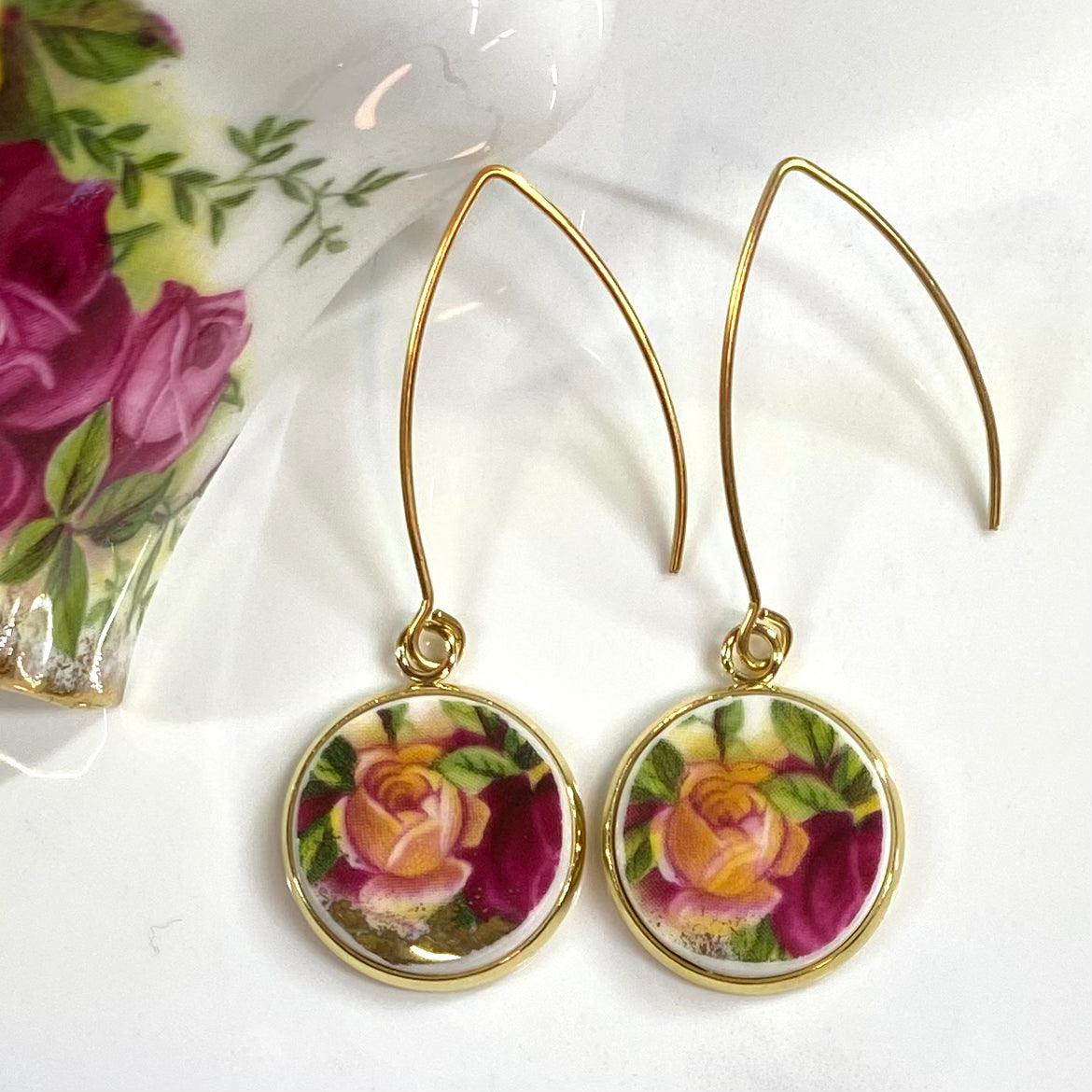 1962 Royal Albert ‘Old Country Roses’ Hooks Dangly Earrings YG