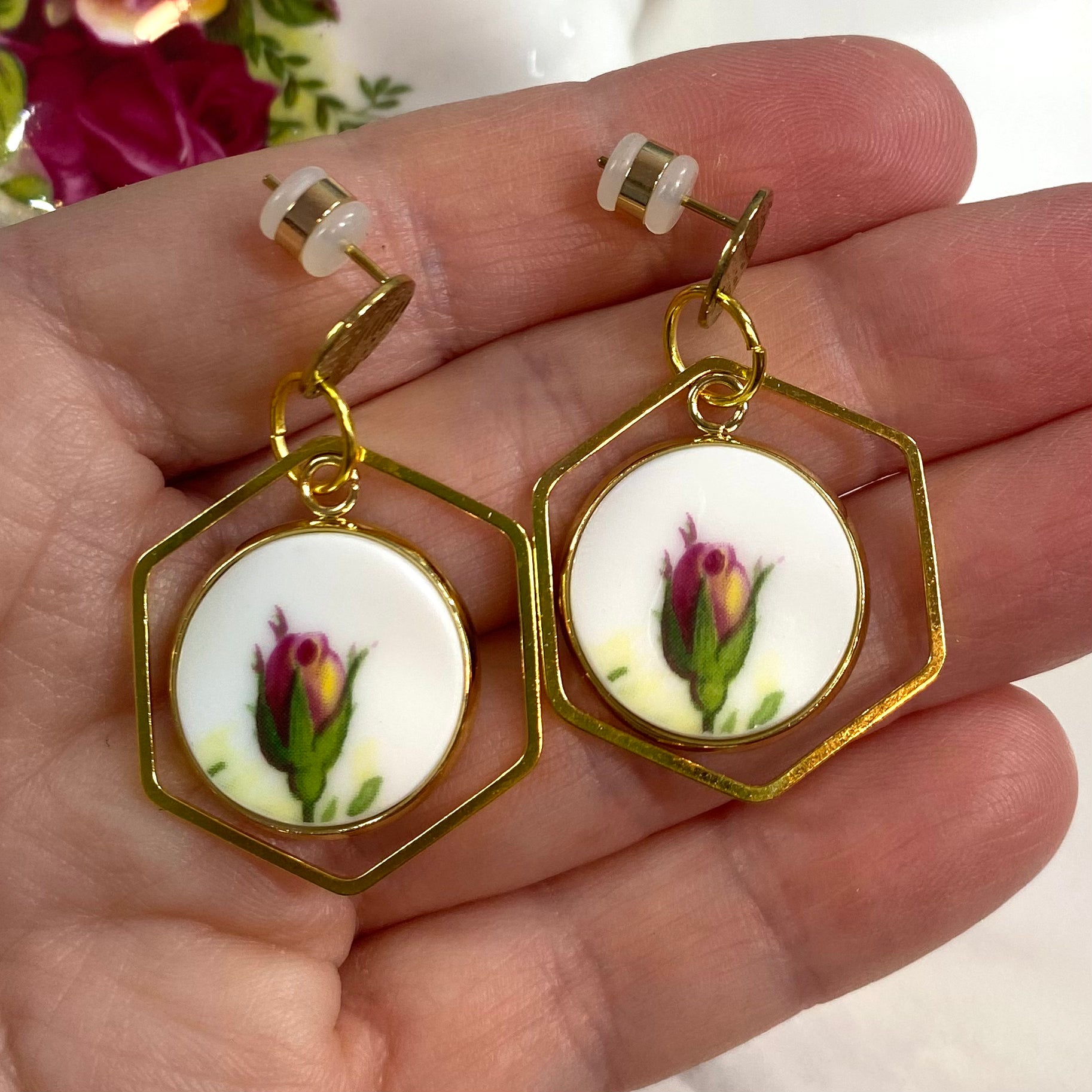 1962 Royal Albert ‘Old Country Roses’ Stud Dangly Earrings YG